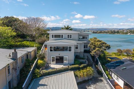Photo of property in 68a Mana Esplanade, Paremata, Porirua, 5026