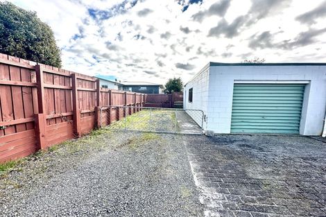 Photo of property in 36 Christie Street, Balclutha, 9230