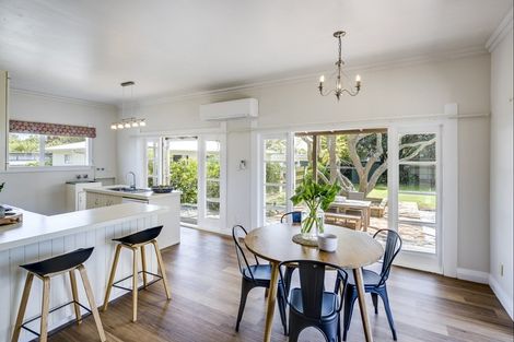 Photo of property in 3 Moeller Street, Taradale, Napier, 4112