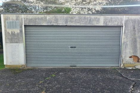 Photo of property in 1/126 Triangle Road, Massey, Auckland, 0614