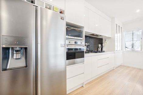 Photo of property in 25 Casheltown Way, Flat Bush, Auckland, 2019