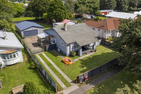 Photo of property in 10 Percy Avenue, Stratford, 4332