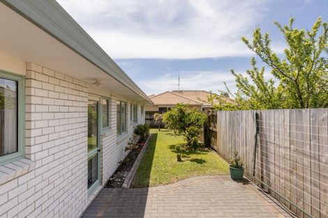 Photo of property in 160 Pacific View Road, Papamoa Beach, Papamoa, 3118