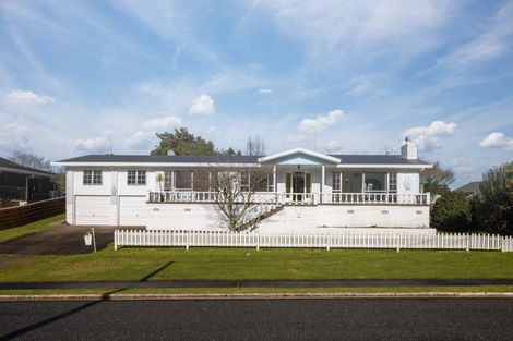 Photo of property in 4 Byron Street, Leamington, Cambridge, 3432