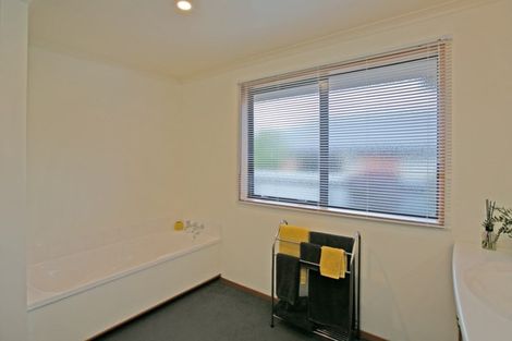 Photo of property in 44 Dublin Street, Windsor, Invercargill, 9810