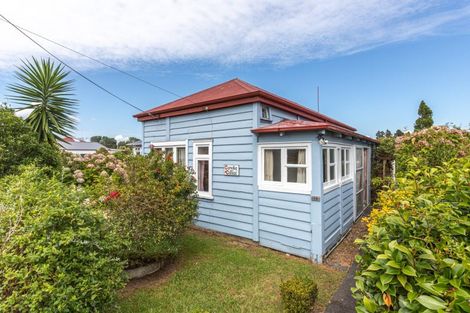 Photo of property in 10 Bradley Street, Paeroa, 3600