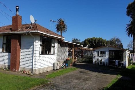 Photo of property in 19 Gloag Street, Waverley, 4510