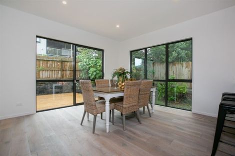 Photo of property in 15 Ti Kouka Place, Te Atatu Peninsula, Auckland, 0610