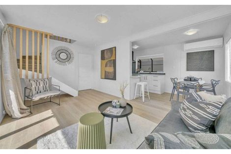 Photo of property in 2/40 Rosella Road, Mangere East, Auckland, 2024