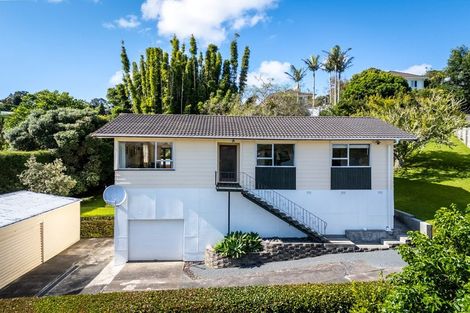 Photo of property in 50 Awaruku Road, Torbay, Auckland, 0630