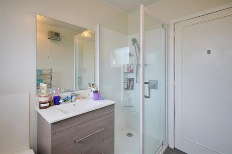 Photo of property in 28 Vivian Street, Burwood, Christchurch, 8083