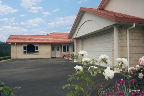 Photo of property in 85 Emerald Hill Drive, Birchville, Upper Hutt, 5018