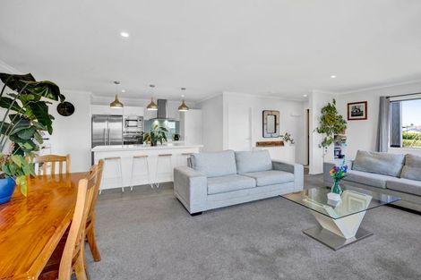 Photo of property in 31 Jules Crescent, Bell Block, New Plymouth, 4312