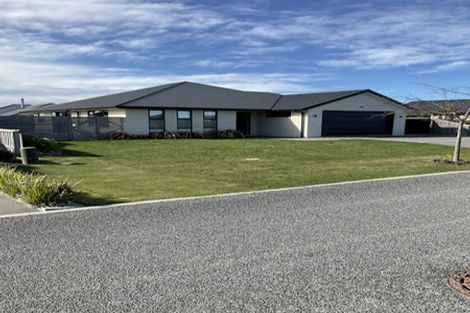 Photo of property in 14 Claremont Crescent, Amberley, 7410