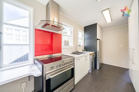 Photo of property in 93 Seddon Street, Naenae, Lower Hutt, 5011