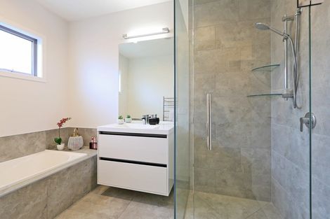 Photo of property in 12 Mckay Close, Frimley, Hastings, 4120