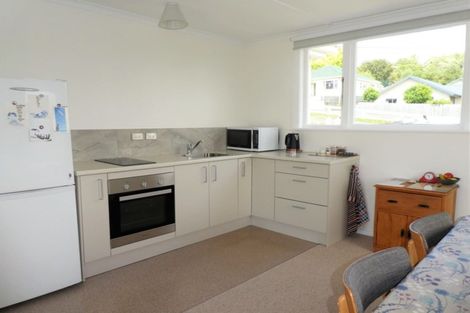 Photo of property in 13 Solway Street, Holmes Hill, Oamaru, 9401