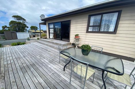 Photo of property in 19 Rata Street, Kaka Point, 9271
