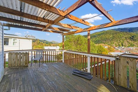 Photo of property in 42 Parenga Street, Wainuiomata, Lower Hutt, 5014