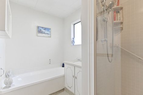 Photo of property in 2/504 Ellison Road, Hastings, 4122