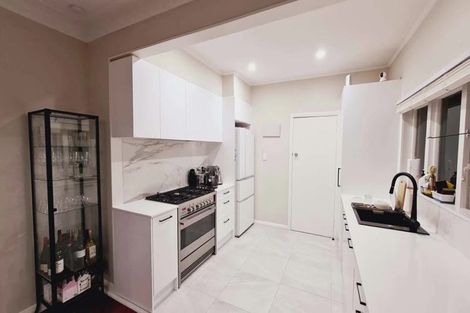 Photo of property in 215 Mount Albert Road, Wesley, Auckland, 1025