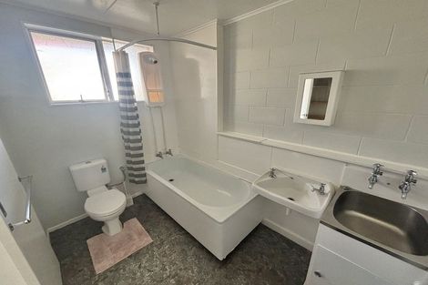 Photo of property in 46 Awamutu Grove, Waiwhetu, Lower Hutt, 5010