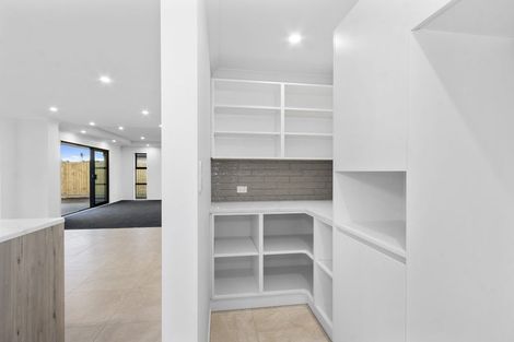 Photo of property in 10 Salkeld Place, Woodend, 7610