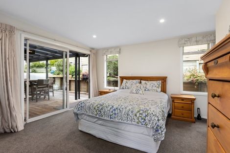 Photo of property in 9 Iona Road, Havelock North, 4130