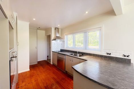 Photo of property in 64 Divich Avenue, Te Atatu South, Auckland, 0610