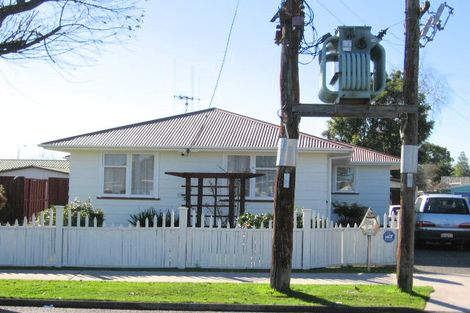 Photo of property in 58 Heath Street, St Andrews, Hamilton, 3200