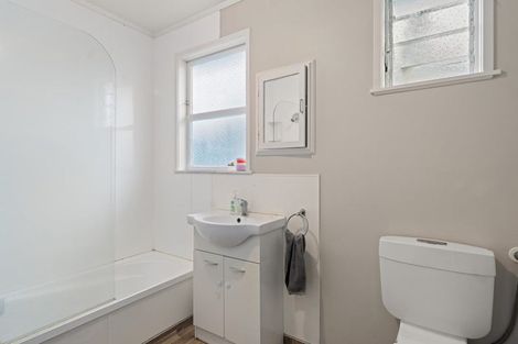 Photo of property in 13a Sandleigh Drive, Athenree, Katikati, 3177