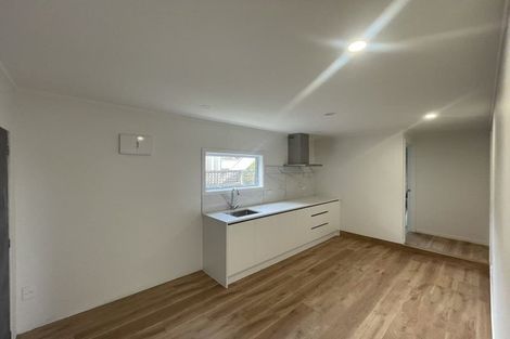 Photo of property in 17 Thurston Place, Bucklands Beach, Auckland, 2012