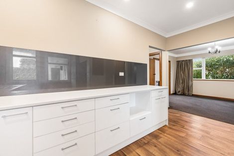 Photo of property in 15 Swansea Street, Hokowhitu, Palmerston North, 4410