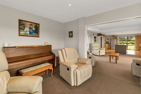 Photo of property in 2 Mcintoshs Road, Fernside, Rangiora, 7471