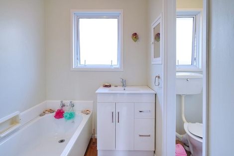 Photo of property in 2/53 Bassett Street, Burwood, Christchurch, 8083