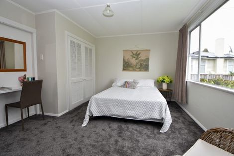 Photo of property in 13 Augustus Street, Carterton, 5713