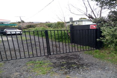 Photo of property in 140 Arawhata Road, Paraparaumu, 5032