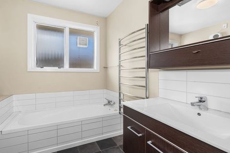 Photo of property in 21 Lochee Road, Upper Riccarton, Christchurch, 8041