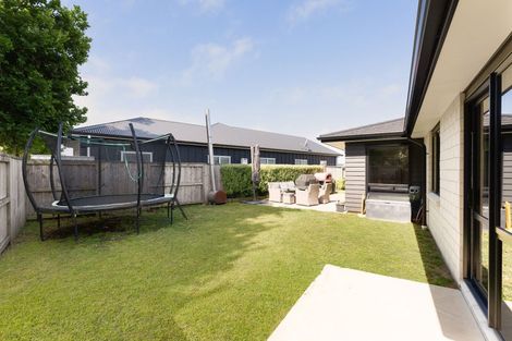 Photo of property in 29 Tiria Drive, Papamoa Beach, Papamoa, 3118