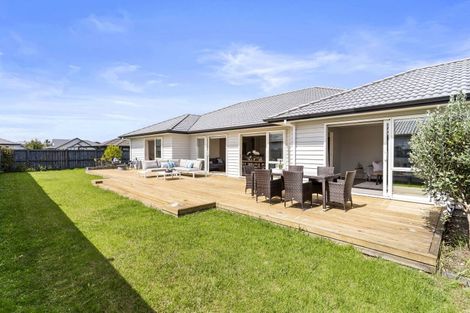 Photo of property in 3 Kuawa Drive, Kumeu, 0810