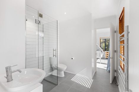 Photo of property in 2045 Queen Charlotte Drive, Ngakuta Bay, Picton, 7281