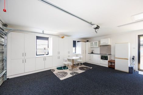 Photo of property in 6 Ivy Lane, Kelvin Grove, Palmerston North, 4414
