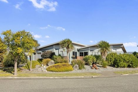 Photo of property in 35 Monaco View, Stoke, Nelson, 7011