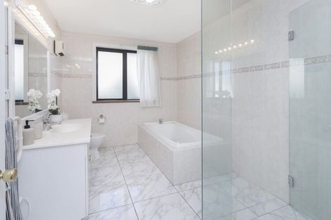 Photo of property in 18 Cordyline Place, Waimairi Beach, Christchurch, 8083