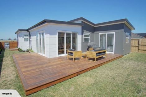 Photo of property in 11 Monaro Place, Papamoa, 3118
