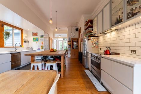 Photo of property in 103 Bedford Street, Saint Clair, Dunedin, 9012