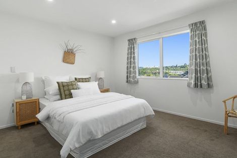 Photo of property in 22 Caldera Crescent, Pyes Pa, Tauranga, 3112