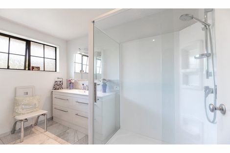 Photo of property in 1/439 Memorial Avenue, Burnside, Christchurch, 8053