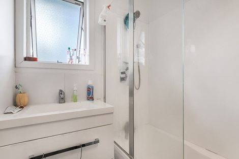 Photo of property in 12 Surrey Street, Manurewa, Auckland, 2102