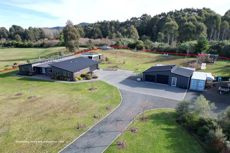Photo of property in 24 Oakdale Drive, Kinloch, Taupo, 3377